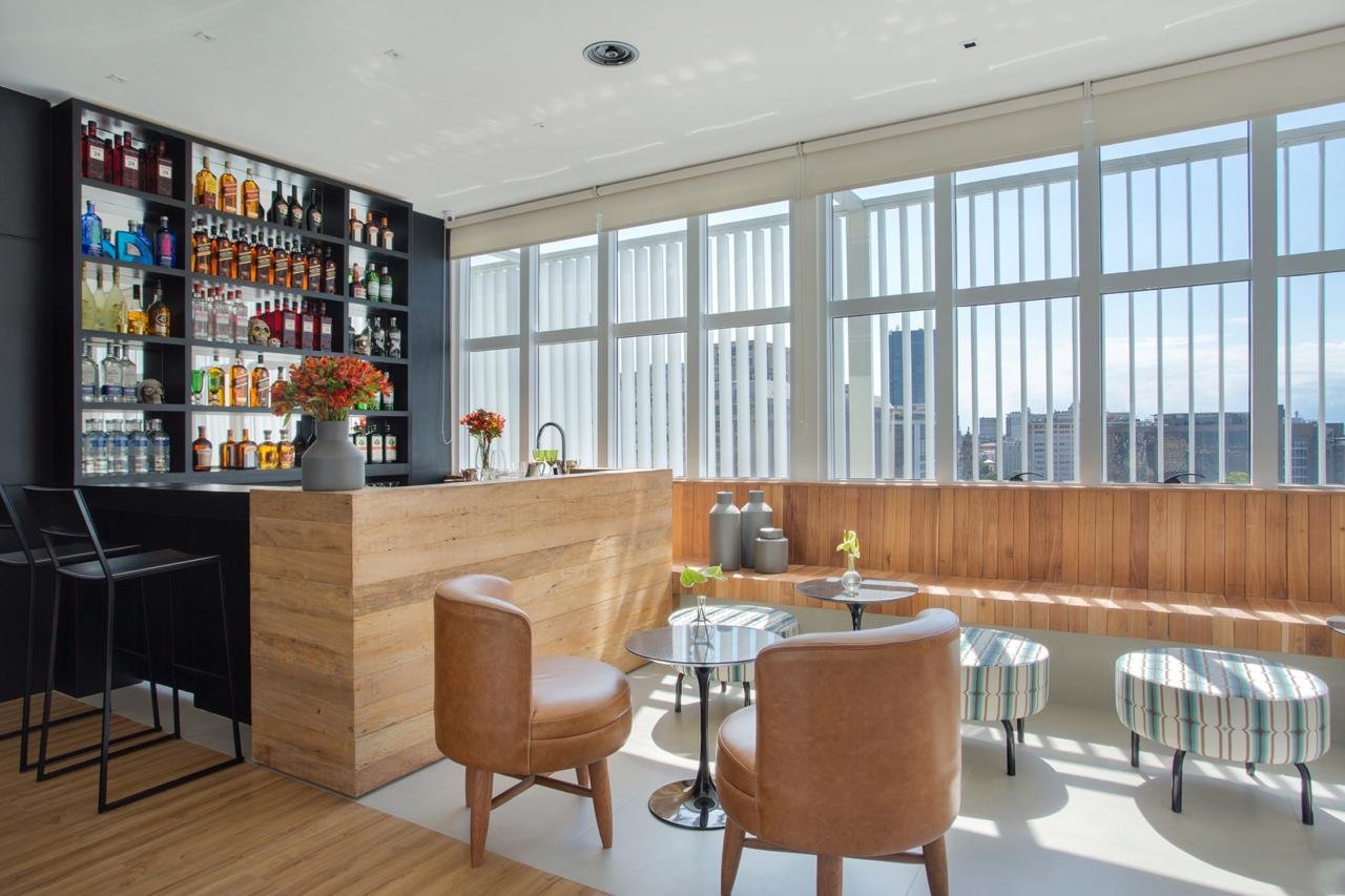 Club Lounge Emwork